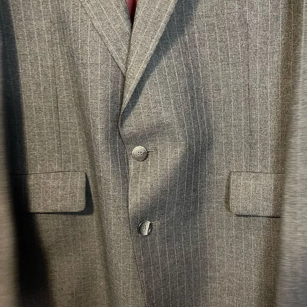 Vintage Levi’s Gray Pinstripe Blazer Size 44L‎